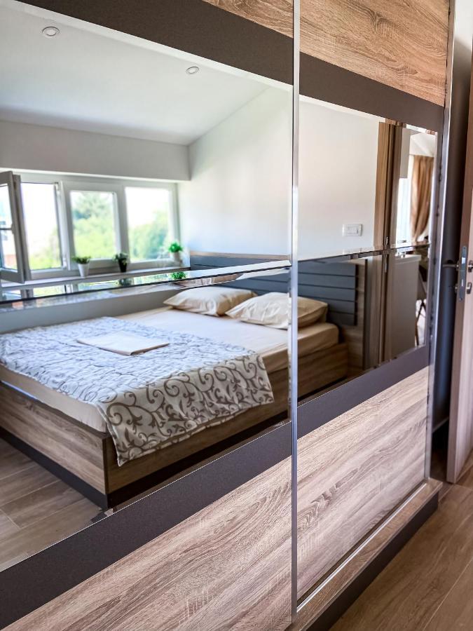 Mavalux Apartments ติวัต ภายนอก รูปภาพ